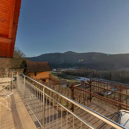 Zidanica Med Trtami Apartment *